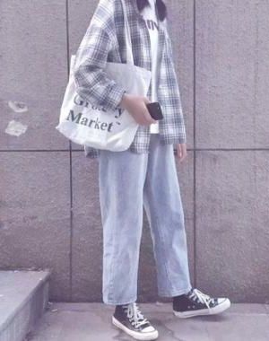 波本今天也在警视厅兢兢业业