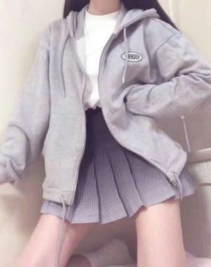 【付费短篇】得知我出差自费3000元打豪车后女上司破防了作者：麦麦